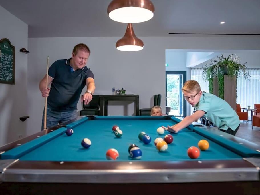 Vrijstaande Recreatievilla Met Ruime Omheinde Tuin Posterholt Exterior foto